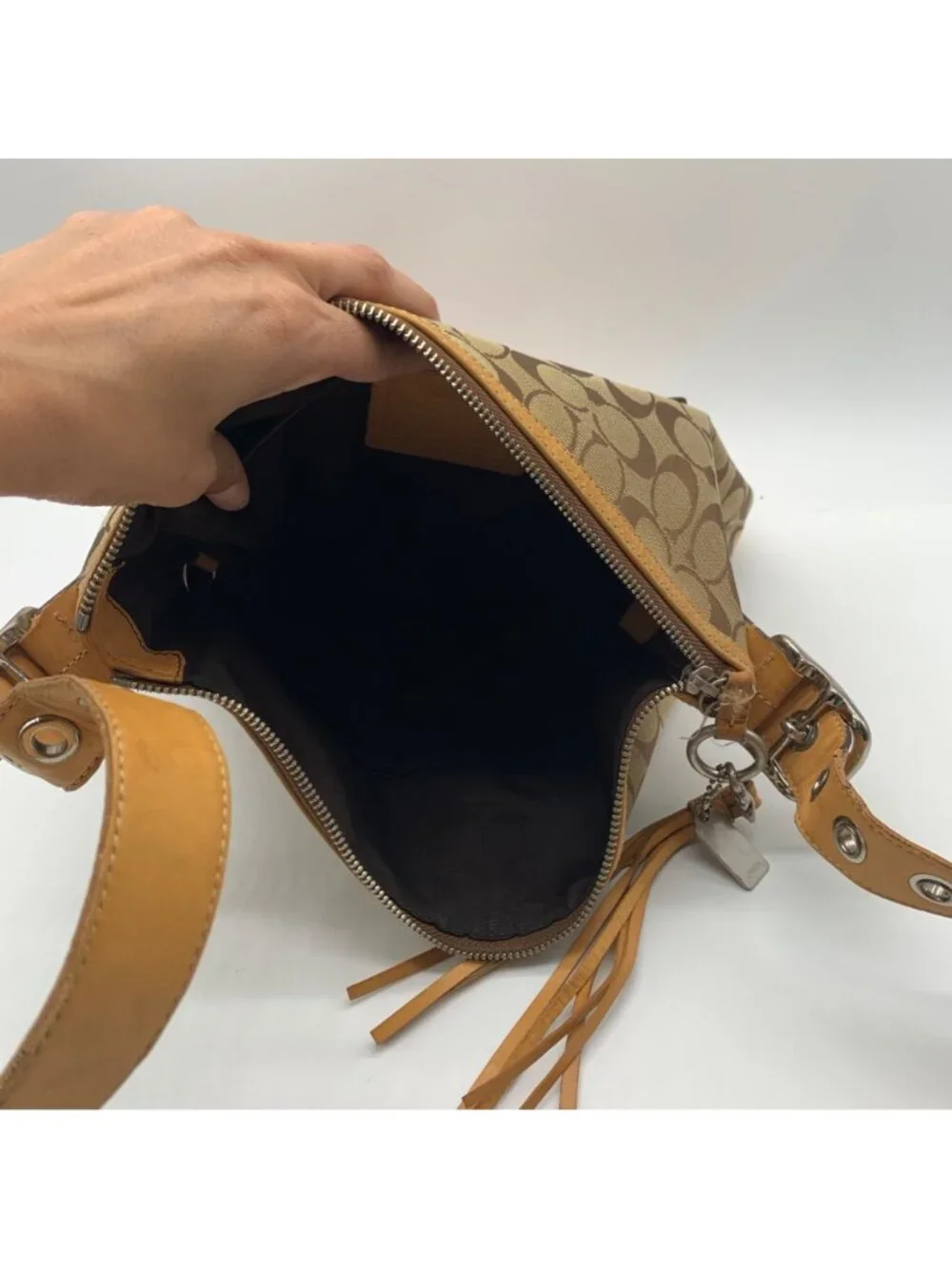 Coach Beige Vintage Y2K Signature Canvas Slim Shoulder Bag-9349